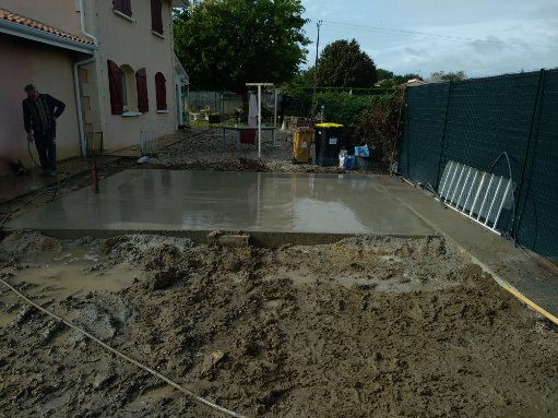 Entreprise de maçonnerie à SAINT-CIERS-SUR-GIRONDE
 
